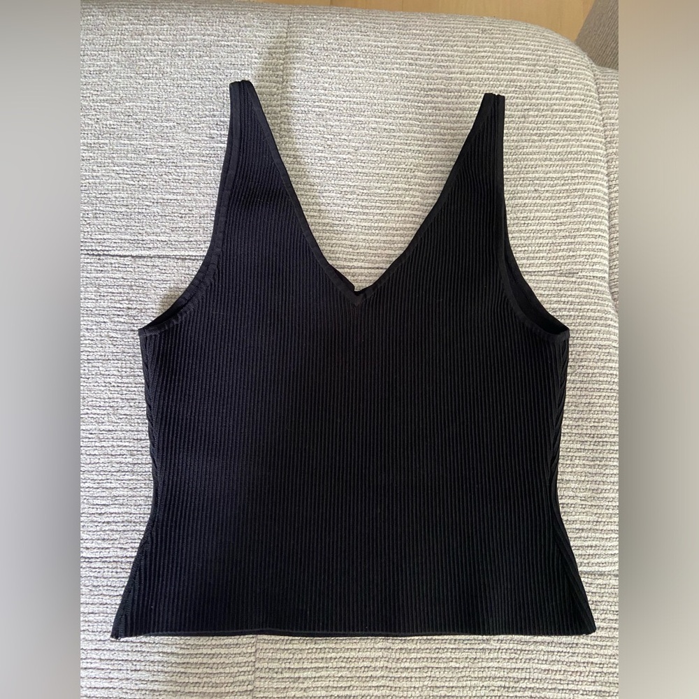 Artizia babaton ribbed v neck top